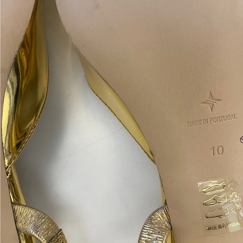 Tuckernuck‎ || Tinsley Slingback Heels Cap Toe Gold Black 10